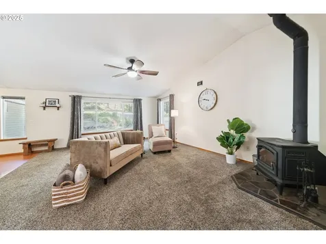 220 Tangen Road Woodland WA 98674