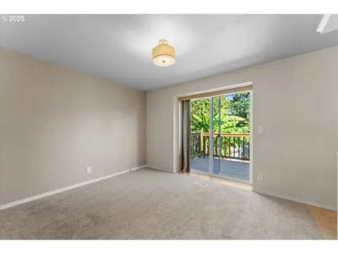 5107 NW Daniels Street Vancouver WA 98663