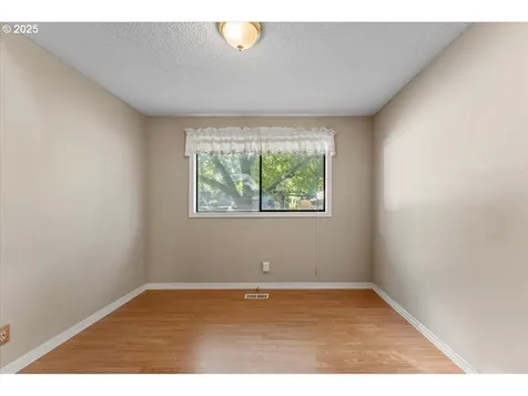 5107 NW Daniels Street Vancouver WA 98663