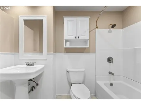 5107 NW Daniels Street Vancouver WA 98663