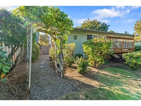 5107 NW Daniels Street Vancouver WA 98663