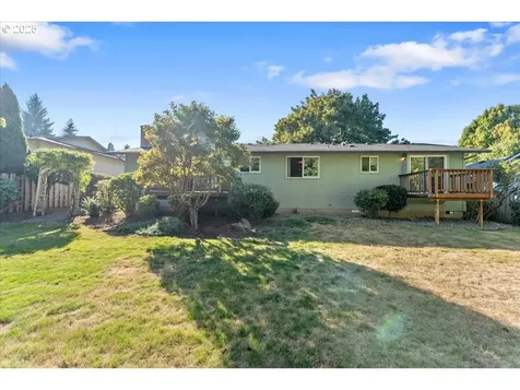 5107 NW Daniels Street Vancouver WA 98663