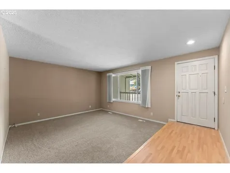 5107 NW Daniels Street Vancouver WA 98663