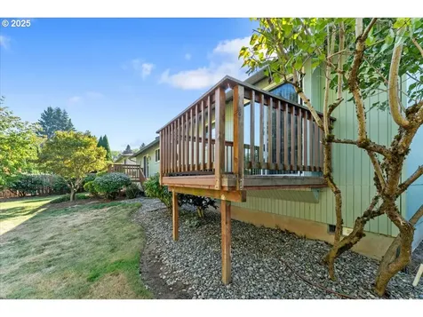 5107 NW Daniels Street Vancouver WA 98663