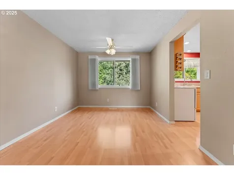 5107 NW Daniels Street Vancouver WA 98663