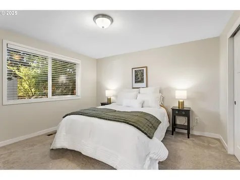19960 SW Meadowbrook Court Beaverton OR 97078