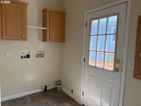 157 Creekside Court Roseburg OR 97471
