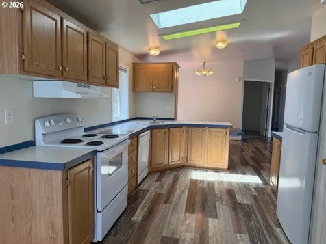 157 Creekside Court Roseburg OR 97471
