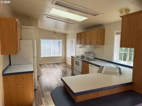 157 Creekside Court Roseburg OR 97471