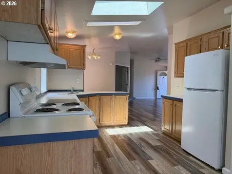 157 Creekside Court Roseburg OR 97471