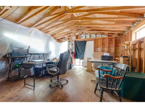 2785 NE Starr Creek Road Yachats OR 97498