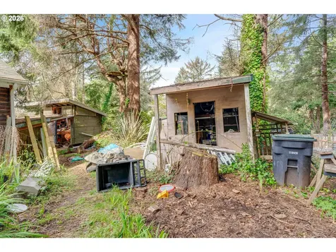 2785 NE Starr Creek Road Yachats OR 97498