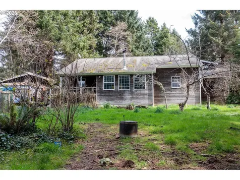 2785 NE Starr Creek Road Yachats OR 97498