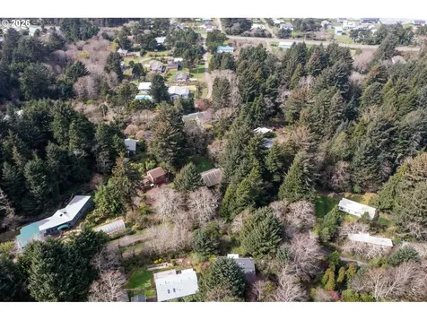 2785 NE Starr Creek Road Yachats OR 97498