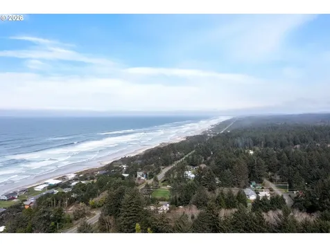 2785 NE Starr Creek Road Yachats OR 97498