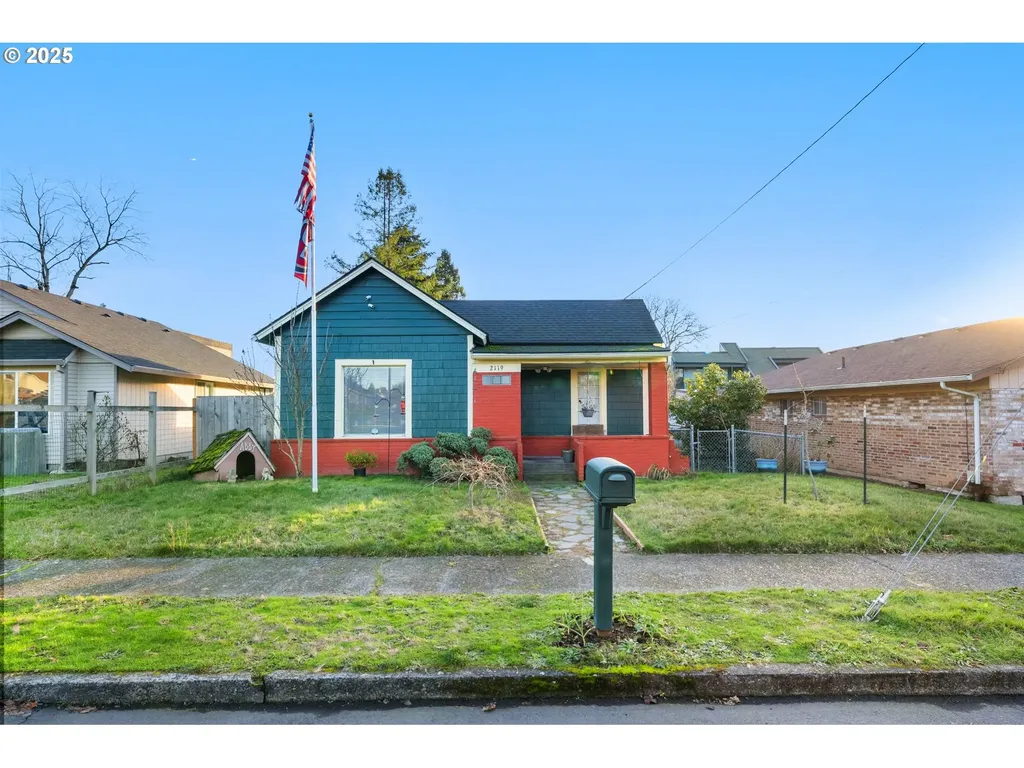 2119 E 8th Street Vancouver WA 98661