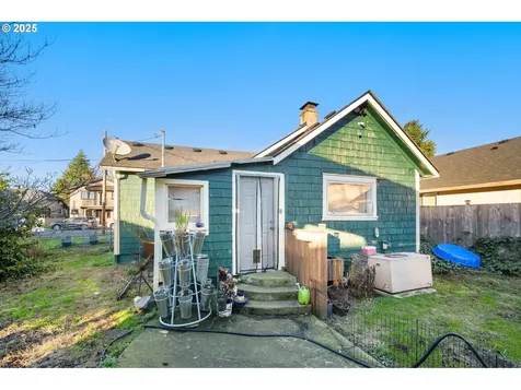 2119 E 8th Street Vancouver WA 98661