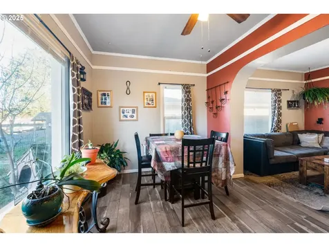 2119 E 8th Street Vancouver WA 98661