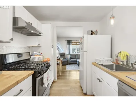 1510 W 10th Street The Dalles OR 97058