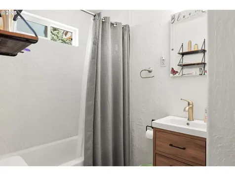 1510 W 10th Street The Dalles OR 97058