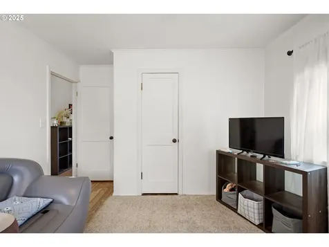 1510 W 10th Street The Dalles OR 97058