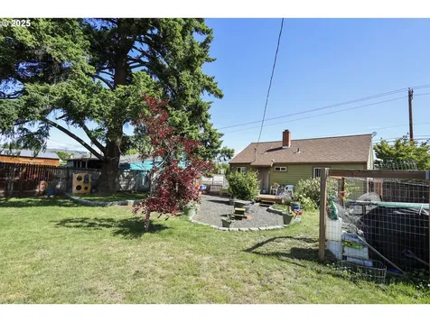 1510 W 10th Street The Dalles OR 97058