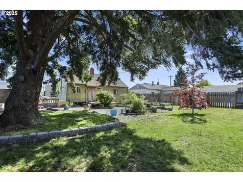1510 W 10th Street The Dalles OR 97058