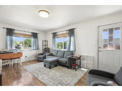 1510 W 10th Street The Dalles OR 97058