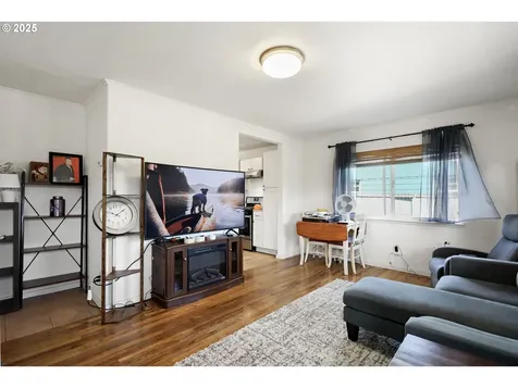 1510 W 10th Street The Dalles OR 97058