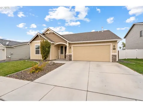 1437 E Hurlburt Avenue Hermiston OR 97838