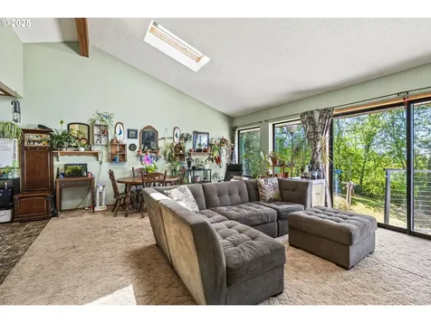 3287 Green Mountain Road Kalama WA 98625