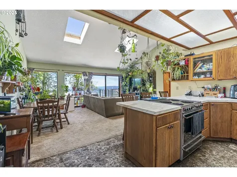 3287 Green Mountain Road Kalama WA 98625