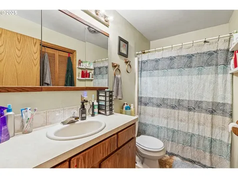 3287 Green Mountain Road Kalama WA 98625