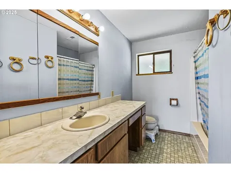 3287 Green Mountain Road Kalama WA 98625