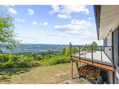 3287 Green Mountain Road Kalama WA 98625