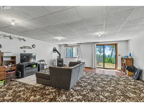 3287 Green Mountain Road Kalama WA 98625