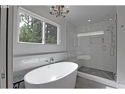 7100 SW Willowmere Drive Portland OR 97225