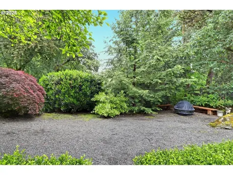 7100 SW Willowmere Drive Portland OR 97225