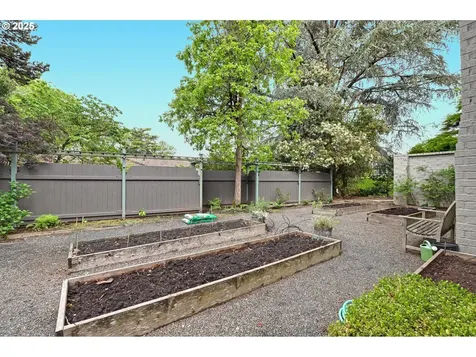 7100 SW Willowmere Drive Portland OR 97225