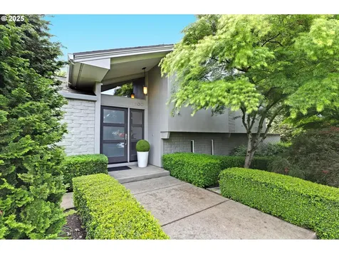 7100 SW Willowmere Drive Portland OR 97225