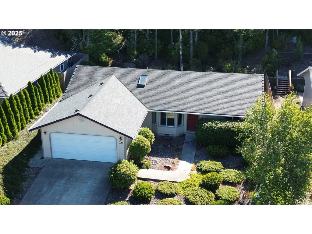 20 Park Village Drive Florence OR 97439