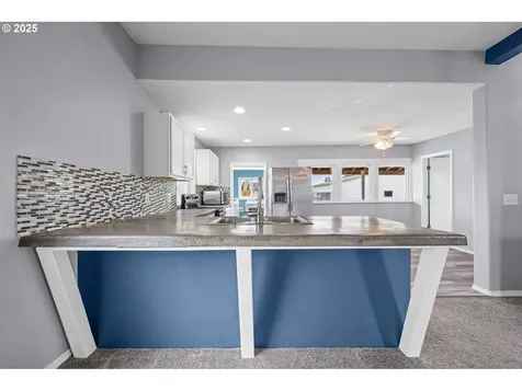 881 Pacific Drive Hammond OR 97121