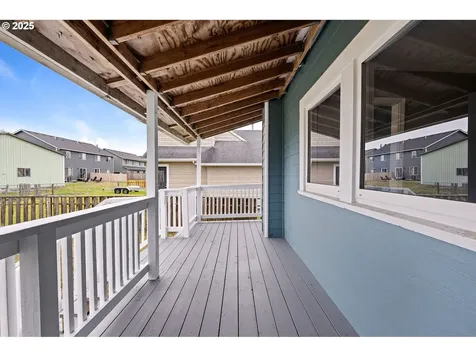 881 Pacific Drive Hammond OR 97121