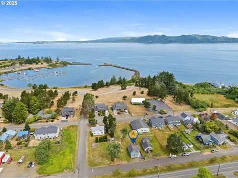 881 Pacific Drive Hammond OR 97121