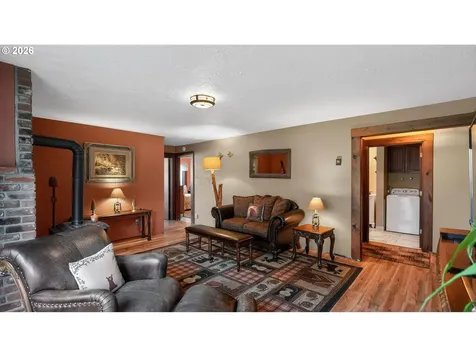 1151 SE Jackson Street Roseburg OR 97470
