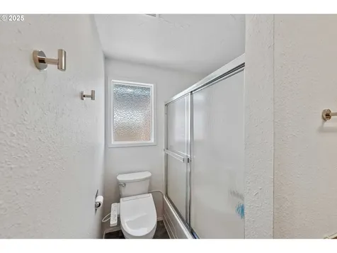 1065 Fenwick Street Coos Bay OR 97420