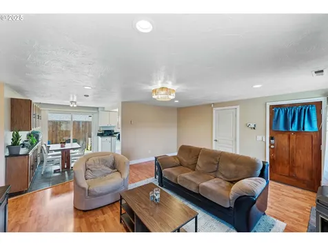 1065 Fenwick Street Coos Bay OR 97420
