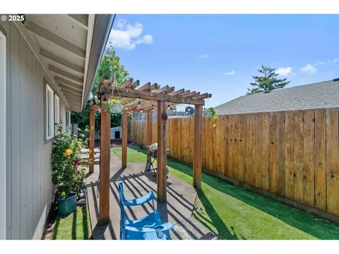1065 Fenwick Street Coos Bay OR 97420