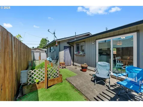 1065 Fenwick Street Coos Bay OR 97420