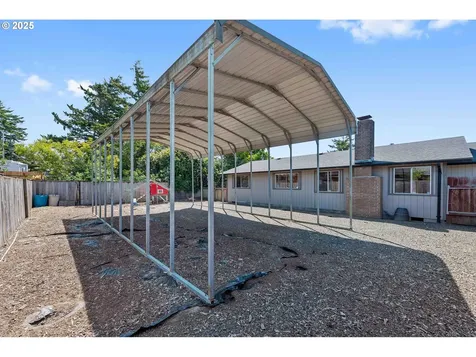 1065 Fenwick Street Coos Bay OR 97420